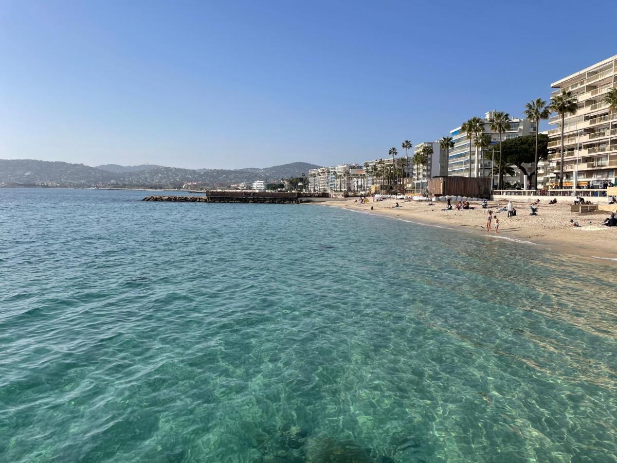 Spacieux F2 Climatise Proche De La Mer Antibes Exteriér fotografie